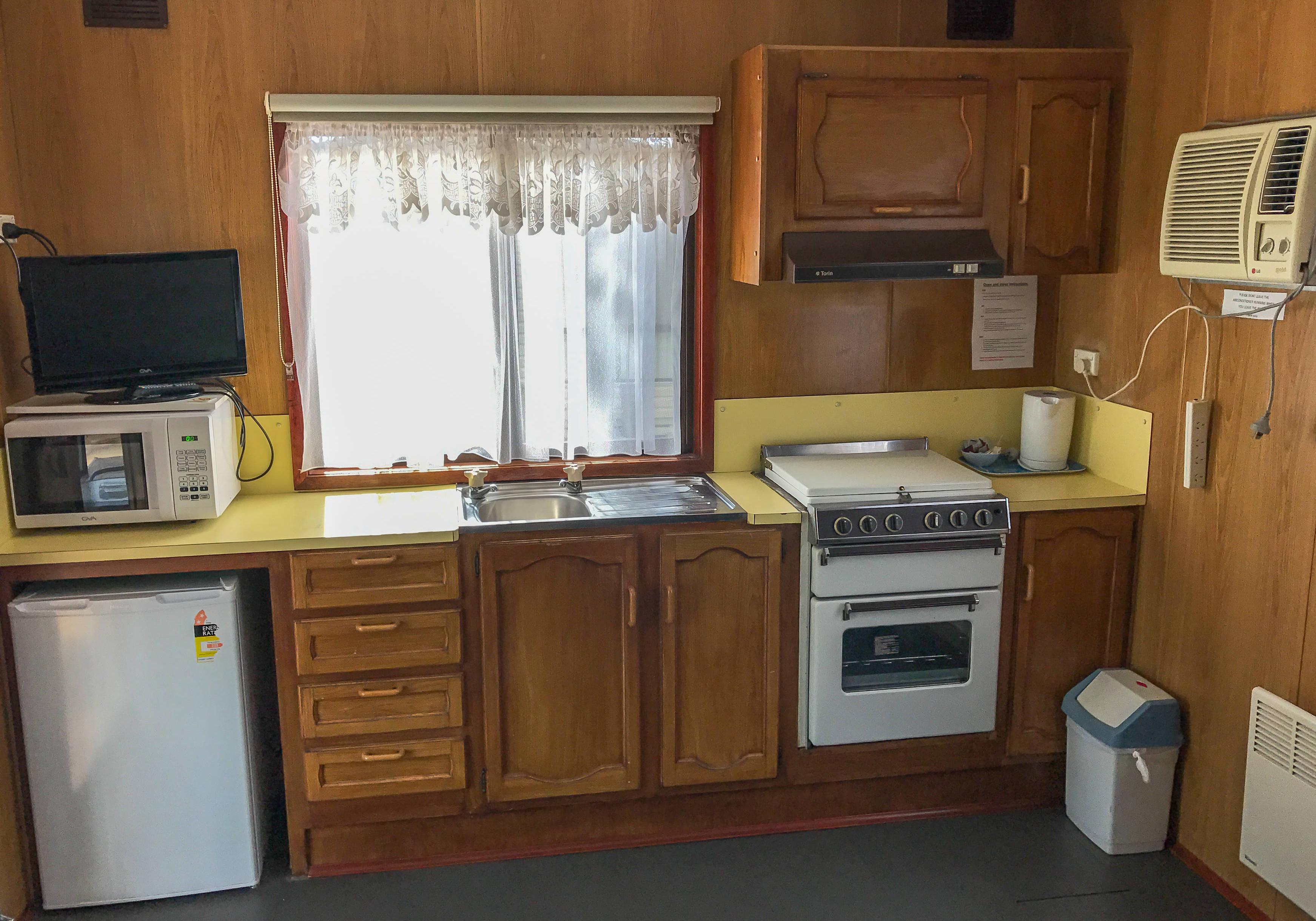 Cabin 54 - Kitchen